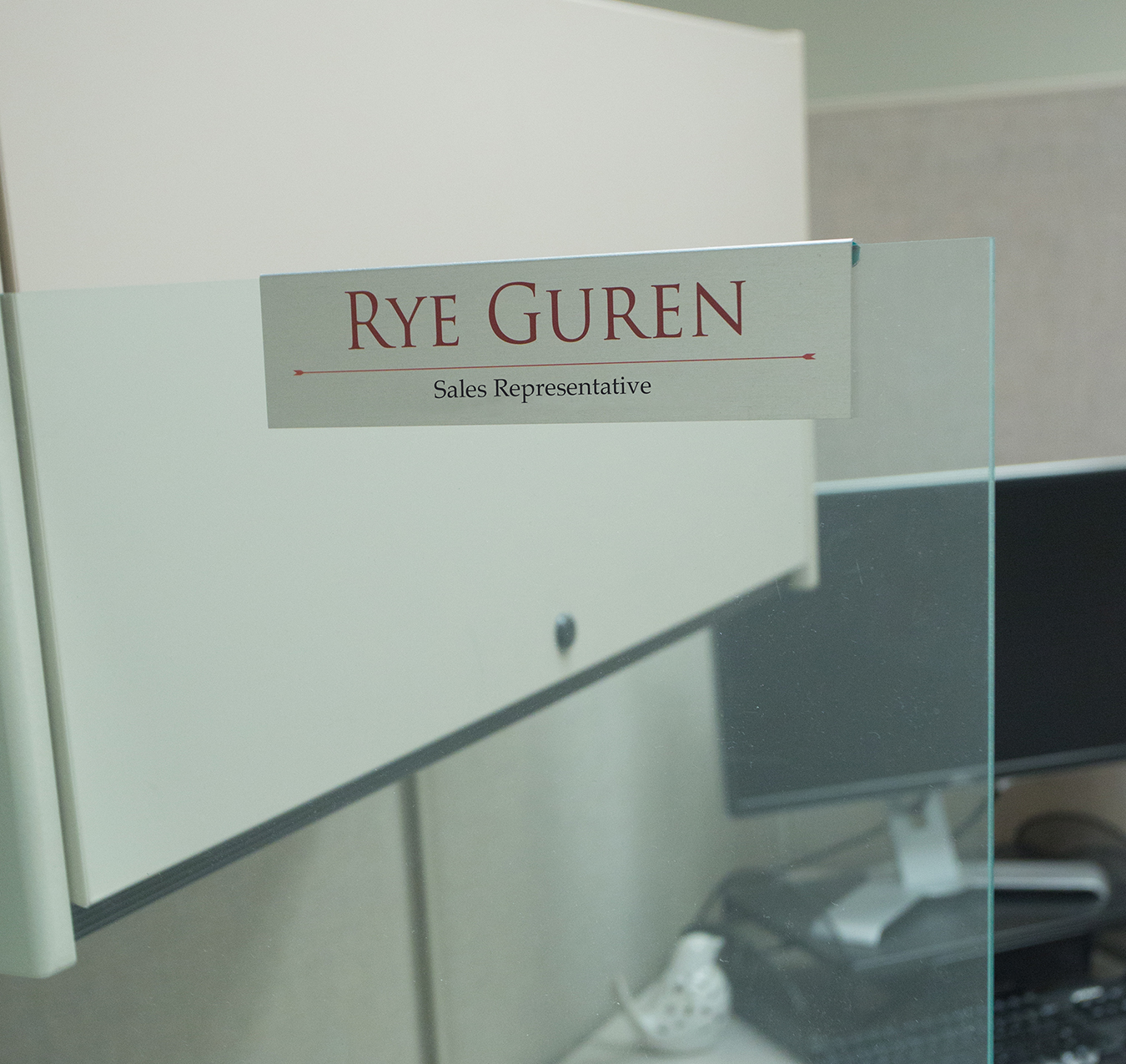 Cubicle Name Plates, Signs & Holders for Offices