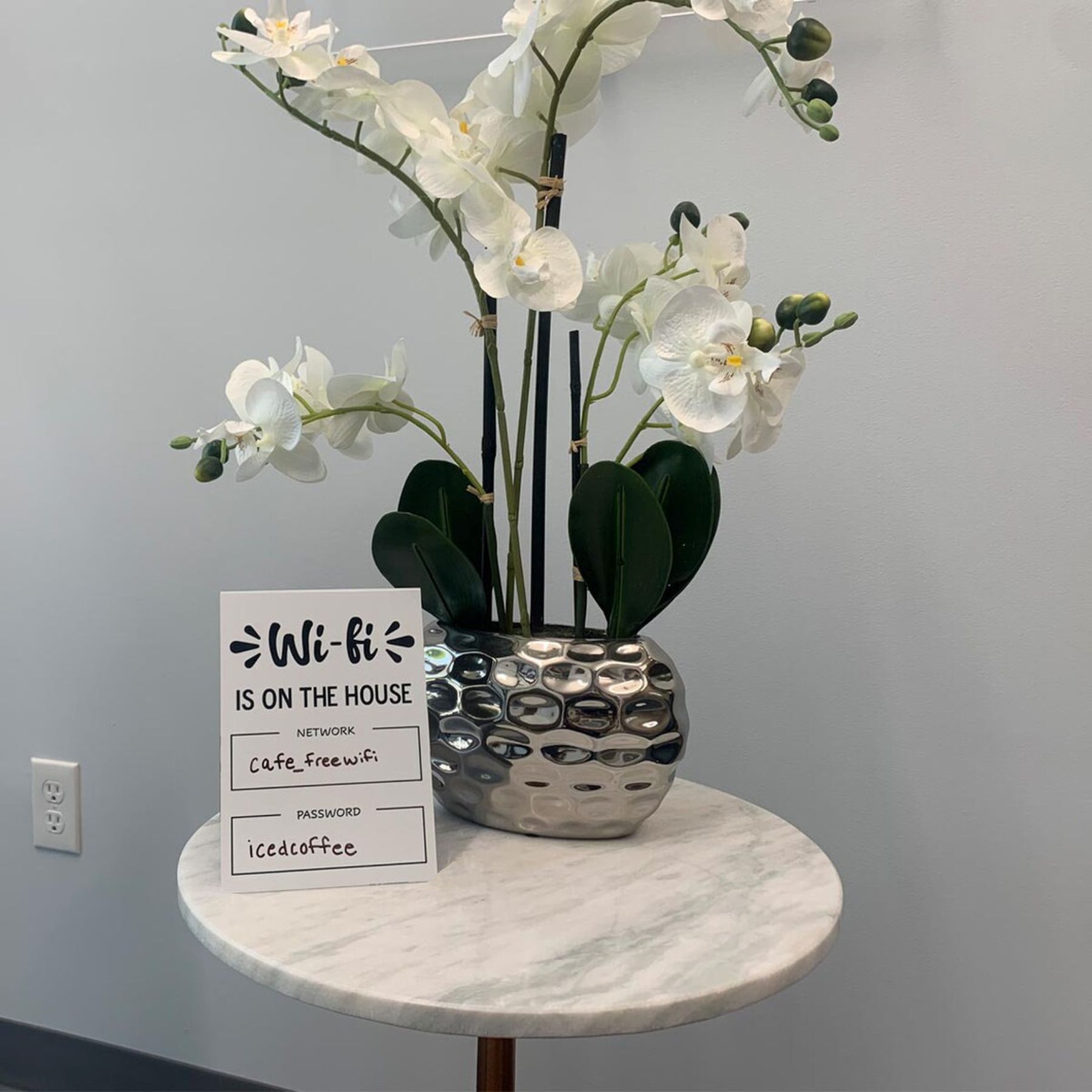 5" x 7" Dry Erase Wi-Fi Tent Sign - 2 Pack - Image 3