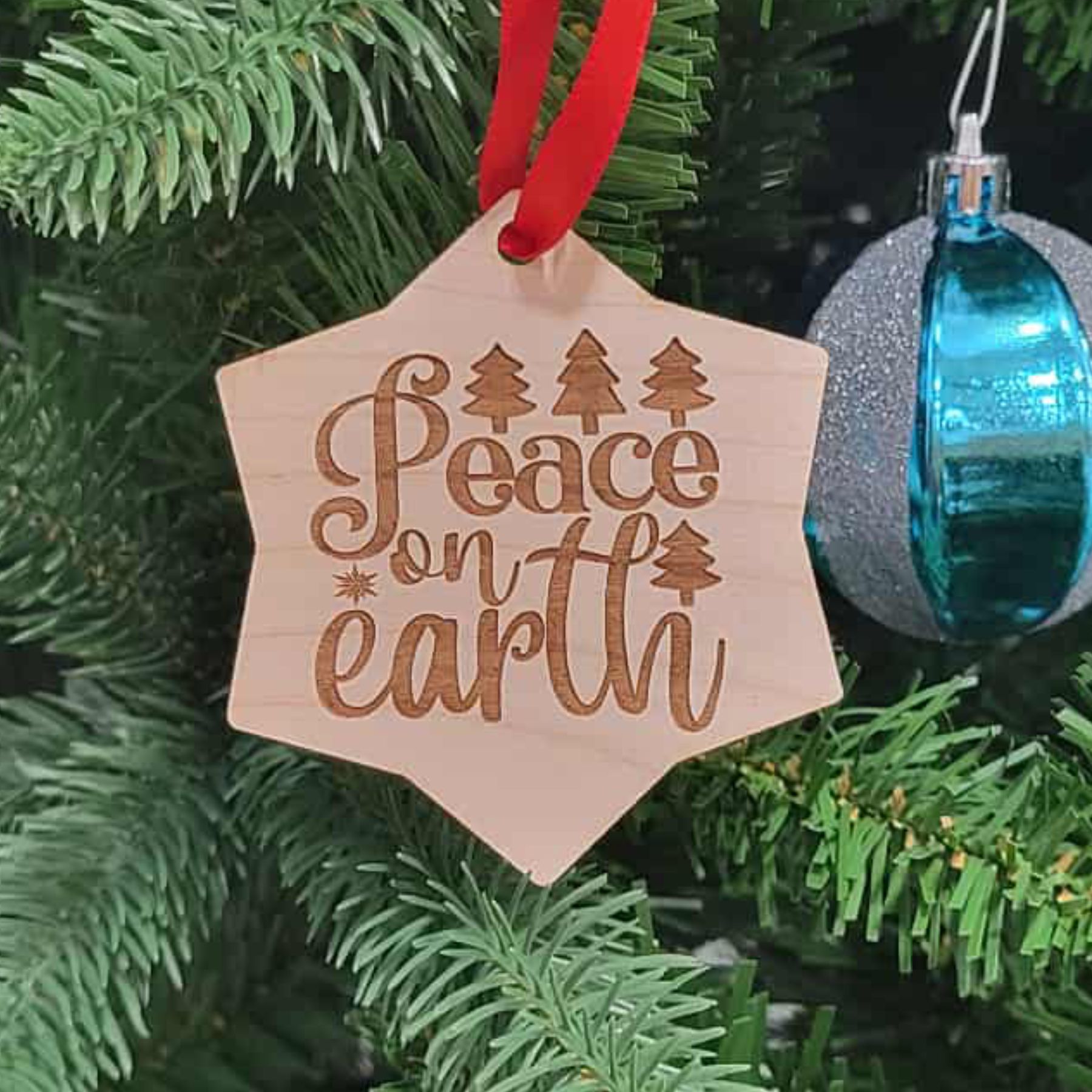 2-3/4" x 3-1/8" 6-Sided Star Ornament - Engraved Alderwood