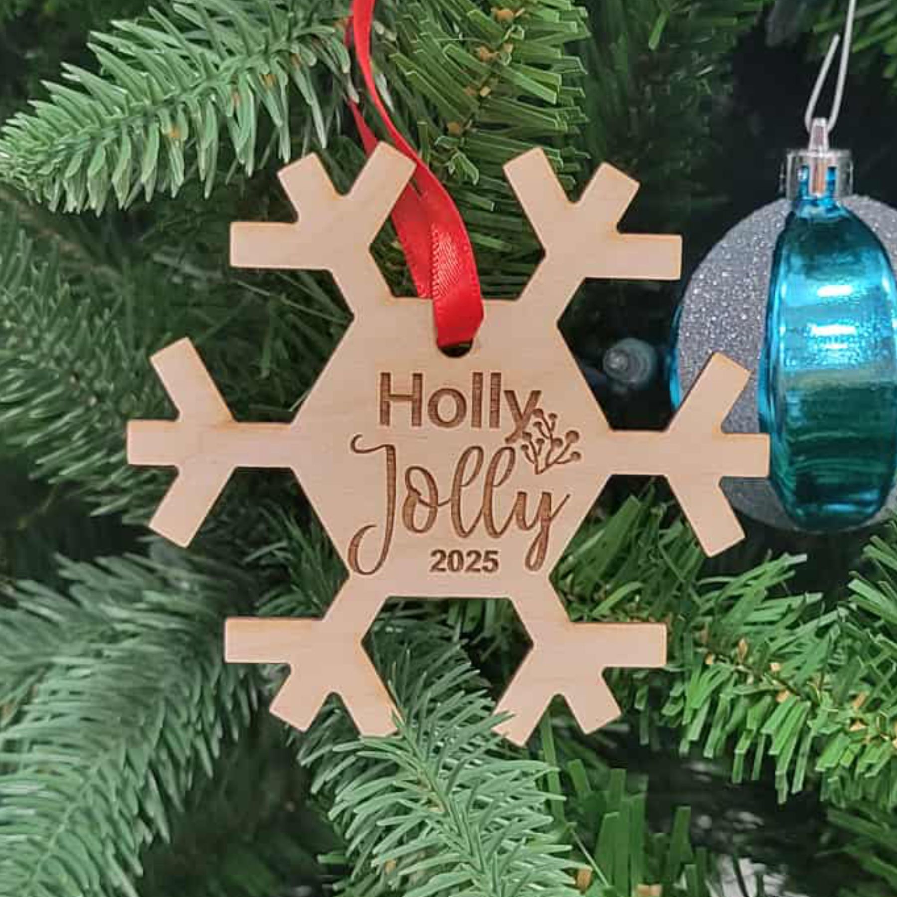 3-1/2" x 3-3/4" Snowflake Ornament - Engraved Alderwood